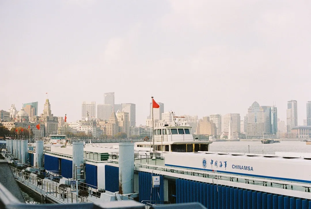 政务数据采集终端与机柜在基层治理场景中的选型要点