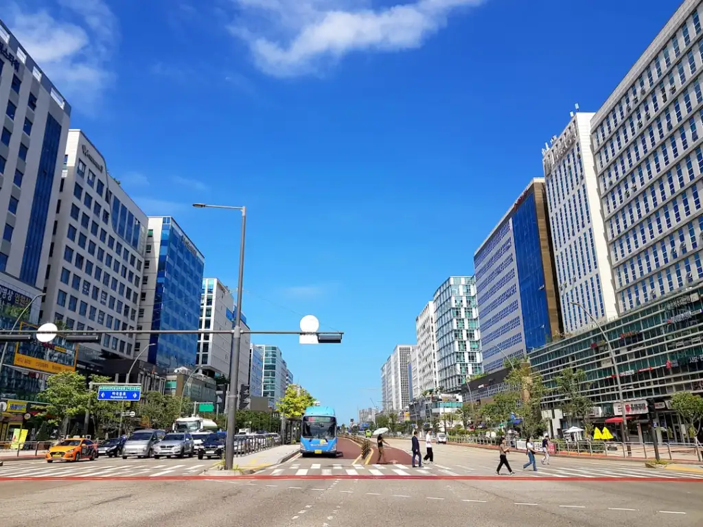 政务数据采集终端与机柜在基层治理场景中的选型要点分析